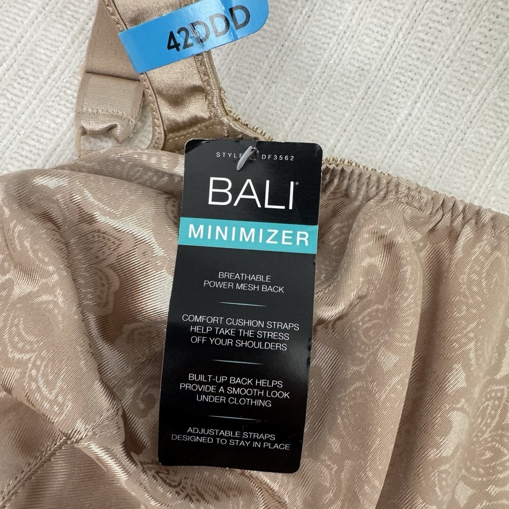 NEW Bali Minimizer Bra 42DDD Nude Full Coverage Underwire Lace Comfort Straps - Picture 2 of 7
